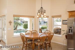 1909 E Willow Tree Ct, Gilbert, AZ 85234 photo 5