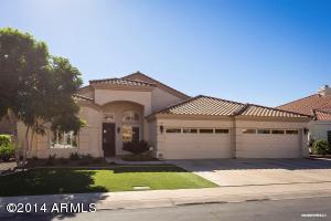 1909 E Willow Tree Ct, Gilbert, AZ 85234 photo 1