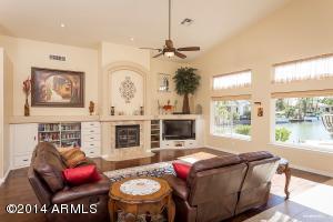 1909 E Willow Tree Ct, Gilbert, AZ 85234 photo 9