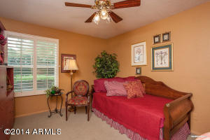 30 E Concorda Dr, Tempe, AZ 85282 photo 4