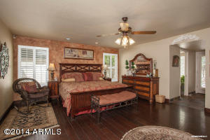 30 E Concorda Dr, Tempe, AZ 85282 photo 2