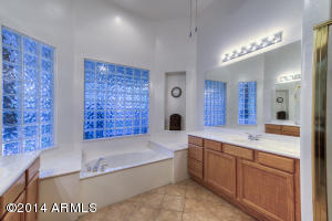 3483 E Vaughn Ave, Gilbert, AZ 85234 photo 10