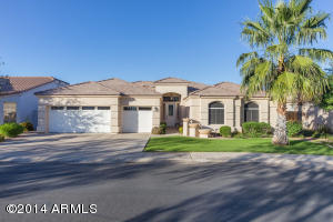 2120 E Clipper Ln, Gilbert, AZ 85234 photo 1