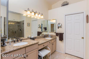 2120 E Clipper Ln, Gilbert, AZ 85234 photo 13