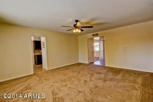 4537 Emerald Cir, Mesa, AZ 85206 photo 8
