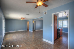 3951 W Orange Dr, Phoenix, AZ 85019 photo 4