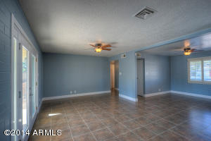 3951 W Orange Dr, Phoenix, AZ 85019 photo 5
