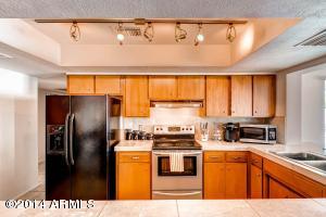 3736 E Mercer Ln, Phoenix, AZ 85028 photo 8