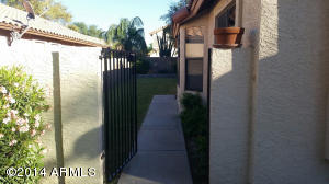 3869 E Bighorn Ave, Phoenix, AZ 85044 photo 4