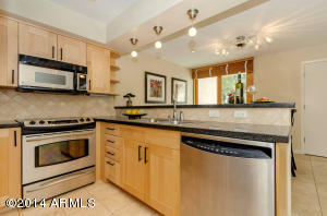 4640 N 40th St, Phoenix, AZ 85018 photo 9