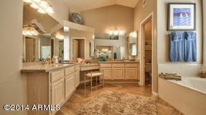 3110 E Hiddenview Dr, Phoenix, AZ 85048 photo 13