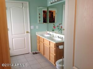 700 E Devon Dr, Gilbert, AZ 85296 photo 8