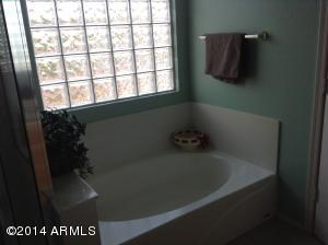700 E Devon Dr, Gilbert, AZ 85296 photo 9