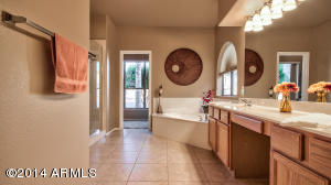 3661 E Vaughn Ave, Gilbert, AZ 85234 photo 16
