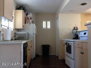 1428 E Vineyard Rd, Phoenix, AZ 85042 photo 5