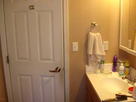 1202 E Oregon Ave, Phoenix, AZ 85014 photo 11