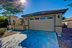 4513 E Trigger Way, Gilbert, AZ 85297 photo 1