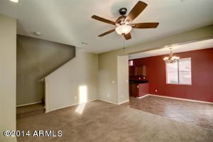 902 E Devon Rd, Gilbert, AZ 85296 photo 4