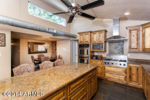 2802 E Sherran Ln, Phoenix, AZ 85016 photo 3