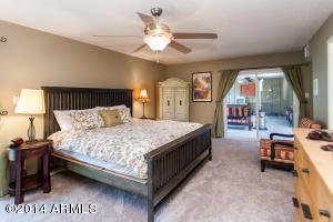 2802 E Sherran Ln, Phoenix, AZ 85016 photo 9