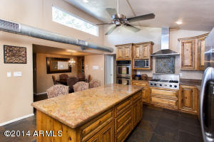 2802 E Sherran Ln, Phoenix, AZ 85016 photo 2