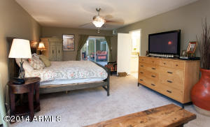 2802 E Sherran Ln, Phoenix, AZ 85016 photo 11