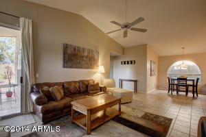 2204 E Crest Ln, Phoenix, AZ 85024 photo 4