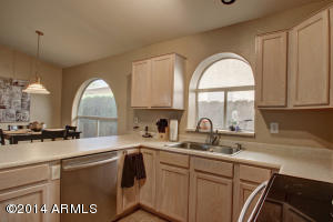 2204 E Crest Ln, Phoenix, AZ 85024 photo 12