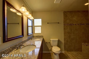 2007 N 37th Pl, Phoenix, AZ 85008 photo 17