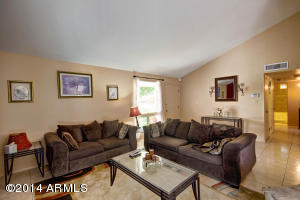 4028 E Nancy Ln, Phoenix, AZ 85042 photo 9