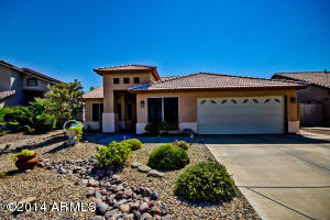 43 N Dewy Dr, Gilbert, AZ 85234 photo 1