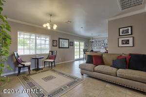 320 E Berridge Ln, Phoenix, AZ 85012 photo 9