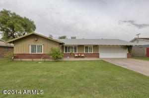 320 E Berridge Ln, Phoenix, AZ 85012 photo 1