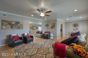 320 E Berridge Ln, Phoenix, AZ 85012 photo 4
