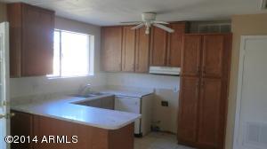 3302 N 39th Dr, Phoenix, AZ 85019 photo 4