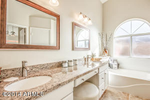 6027 E Quince St, Mesa, AZ 85215 photo 4