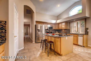 1015 E Betsy Ln, Gilbert, AZ 85296 photo 9