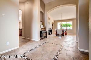 1015 E Betsy Ln, Gilbert, AZ 85296 photo 3