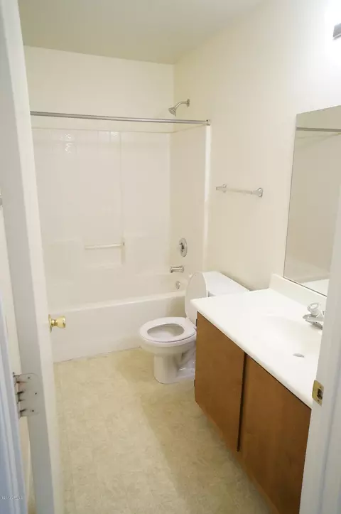 415 E Montebello Ave, Apache Junction, AZ 85119 photo 9