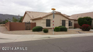 1033 E Ian Dr, Phoenix, AZ 85042 photo 2