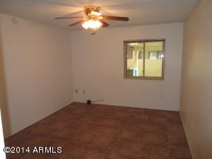 3811 W Mitchell Dr, Phoenix, AZ 85019 photo 9