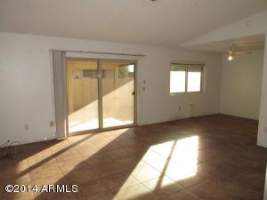 3811 W Mitchell Dr, Phoenix, AZ 85019 photo 4