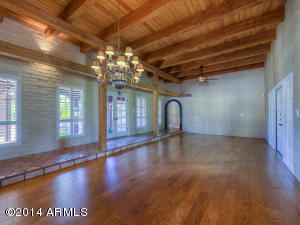 5515 E Camelhill Rd, Phoenix, AZ 85018 photo 7