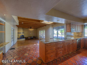 5515 E Camelhill Rd, Phoenix, AZ 85018 photo 10