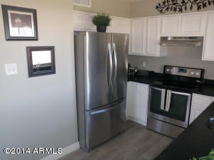 412 E Pegasus Dr, Tempe, AZ 85283 photo 3