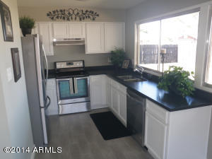 412 E Pegasus Dr, Tempe, AZ 85283 photo 4