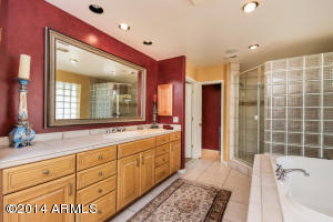 5611 E Rockridge Rd, Phoenix, AZ 85018 photo 17