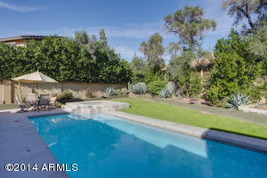 3238 E Minnezona Cir, Phoenix, AZ 85018 photo 15