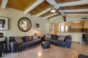 3238 E Minnezona Cir, Phoenix, AZ 85018 photo 9