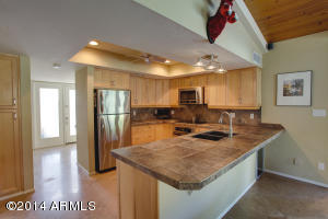 3238 E Minnezona Cir, Phoenix, AZ 85018 photo 7